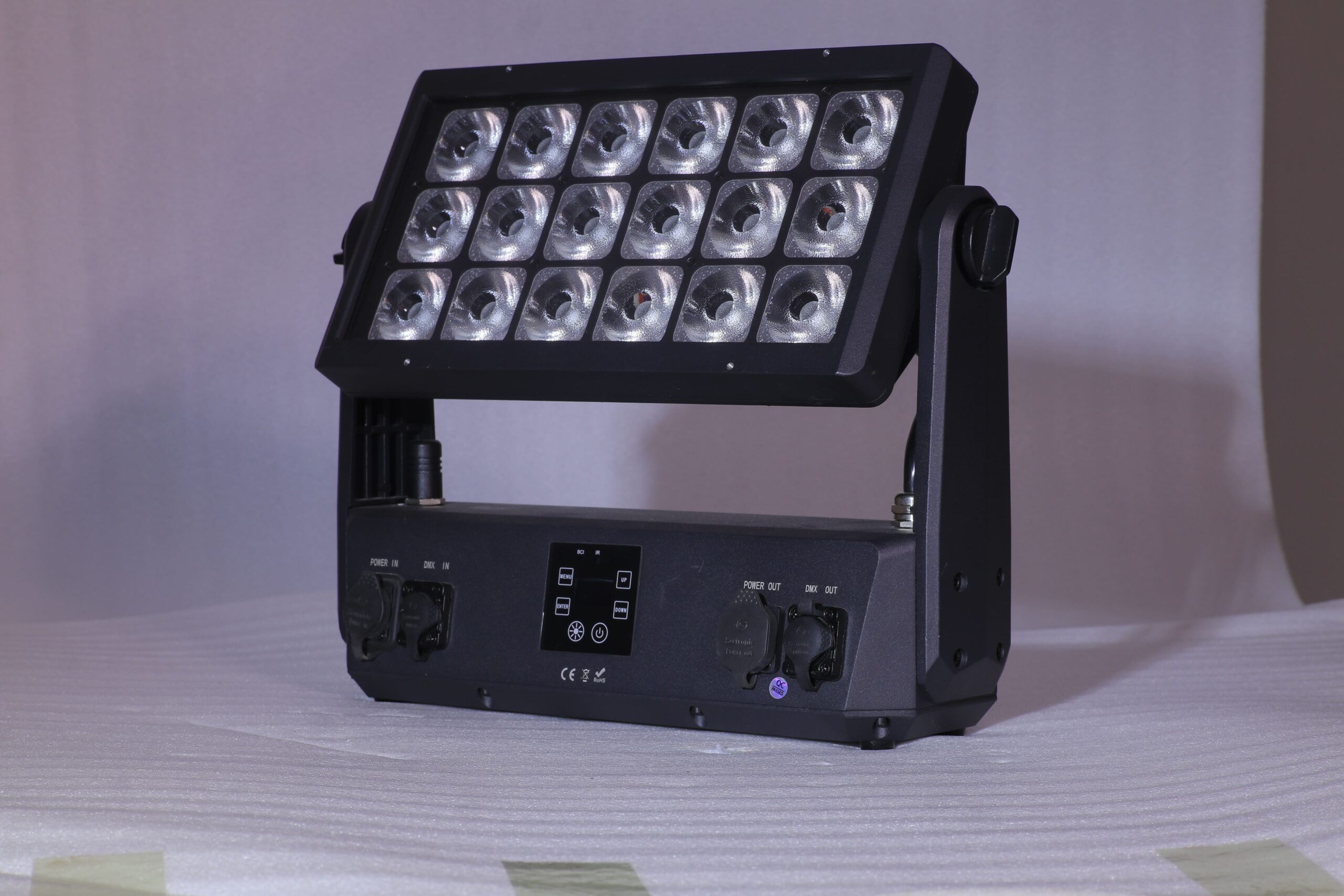 18x20W_RGBWAUV_6in1_LED_Wash_Light_–_IP65_APP_Battery